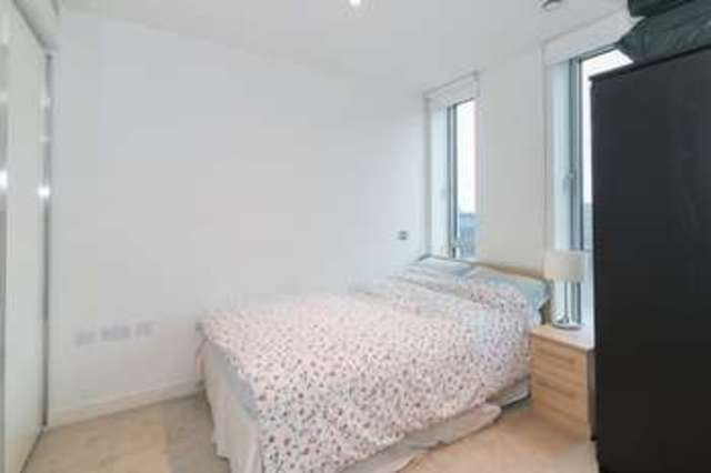  Image of 2 bedroom Flat for sale in Pan Peninsula Square London E14 at Canary Wharf, E14 9HD