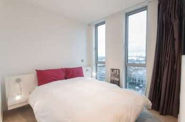  Image of 2 bedroom Flat for sale in Pan Peninsula Square London E14 at Canary Wharf, E14 9HQ