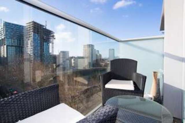  Image of 1 bedroom Flat for sale in Pan Peninsula Square London E14 at Canary Wharf, E14 9HA