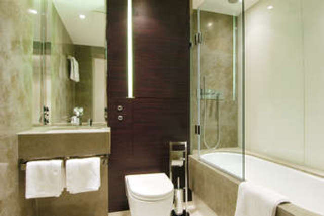  Image of 1 bedroom Flat for sale in Pan Peninsula Square London E14 at Canary Wharf, E14 9HD