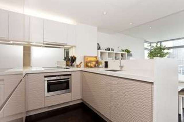  Image of 2 bedroom Flat for sale in Pan Peninsula Square London E14 at Canary Wharf, E14 9HQ