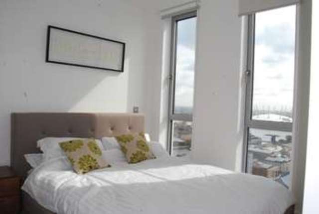  Image of 2 bedroom Flat for sale in Pan Peninsula Square London E14 at Canary Wharf, E14 9HQ