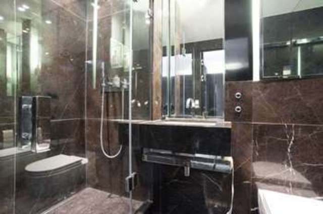  Image of Flat for sale in Pan Peninsula Square London E14 at Canary Wharf, E14 9HL