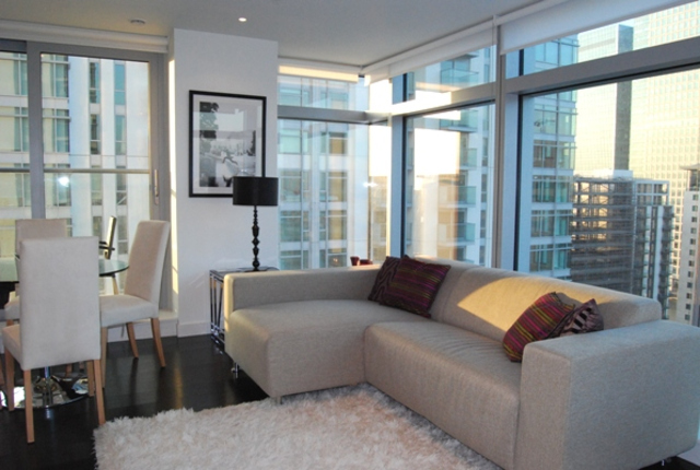  Image of 2 bedroom Flat to rent in Pan Peninsula Square London E14 at Canary Wharf, E14 9HP