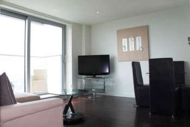  Image of 1 bedroom Flat to rent in Pan Peninsula Square London E14 at Canary Wharf, E14 9HQ