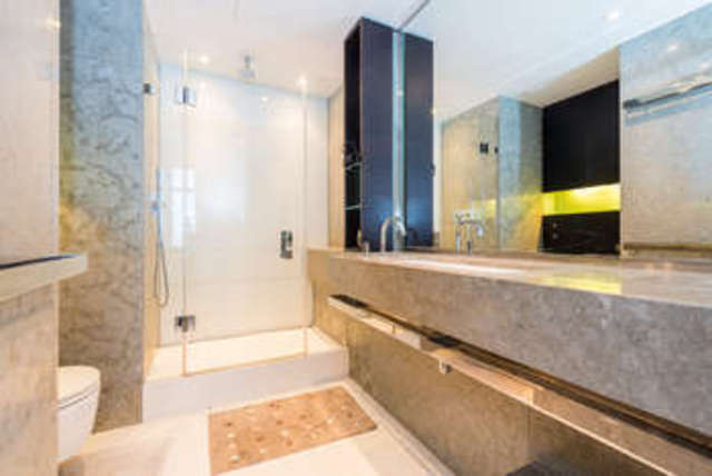  Image of 2 bedroom Flat for sale in Pan Peninsula Square London E14 at Canary Wharf, E14 9HN