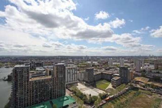  Image of Flat to rent in Pan Peninsula Square London E14 at Canary Wharf  London, E14 9HQ