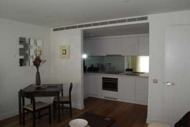  Image of 1 bedroom Flat to rent in Pan Peninsula Square London E14 at Canary Wharf  London, E14 9HN