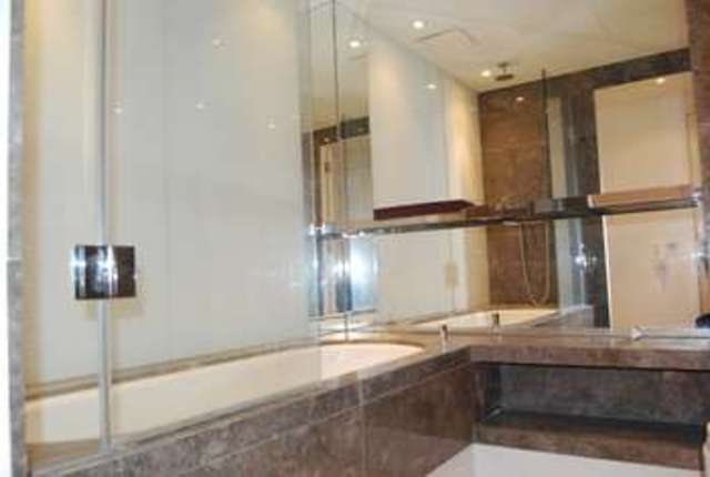  Image of 1 bedroom Flat for sale in Pan Peninsula Square London E14 at Docklands  London, E14 9HP