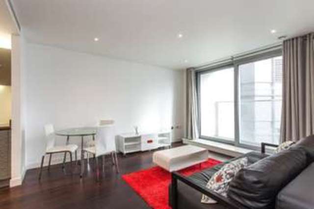  Image of 1 bedroom Flat for sale in Pan Peninsula Square London E14 at London, E14 9HA