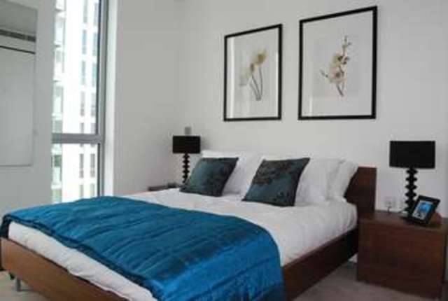  Image of 1 bedroom Flat for sale in Pan Peninsula Square London E14 at London, E14 9HD