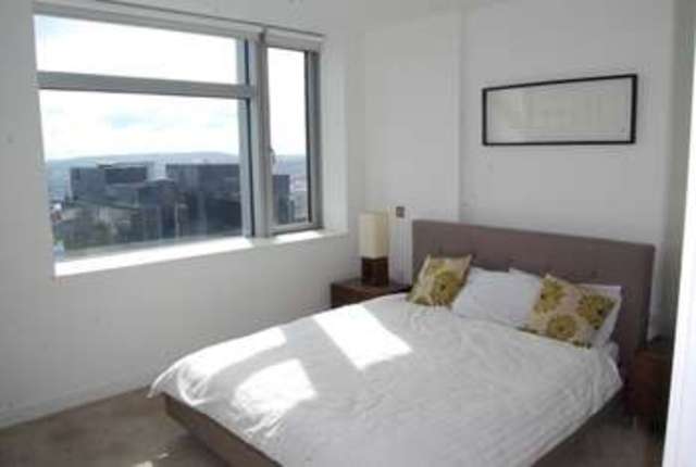  Image of 2 bedroom Flat for sale in Pan Peninsula Square London E14 at London, E14 9HQ