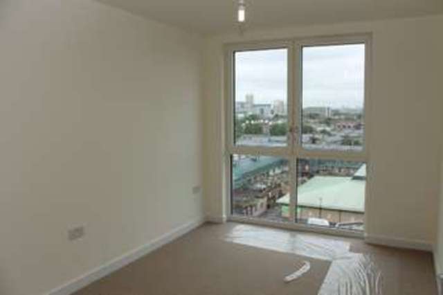  Image of 3 bedroom Flat to rent in Hay Currie Street London E14 at 6 Hay Currie Street  Poplar, E14 6GF