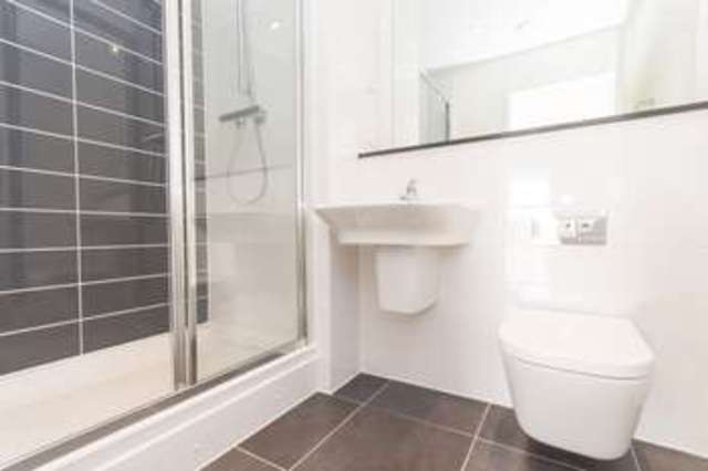  Image of 2 bedroom Flat to rent in Hay Currie Street London E14 at 6 Hay Currie Street  Poplar, E14 6GF