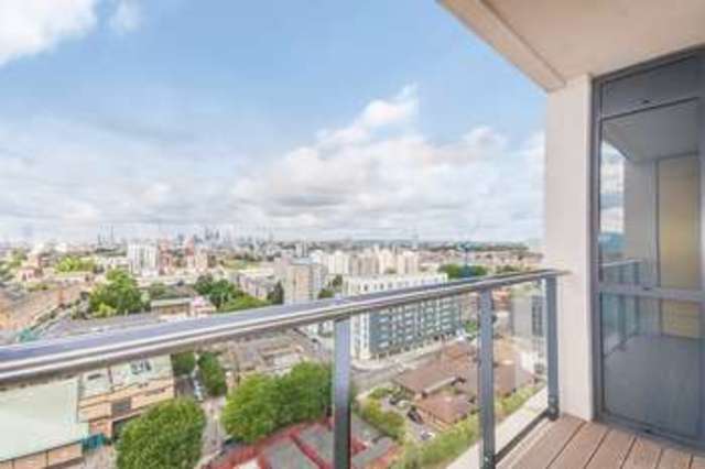  Image of 3 bedroom Flat to rent in Hay Currie Street London E14 at 6 Hay Currie Street  Poplar, E14 6GF