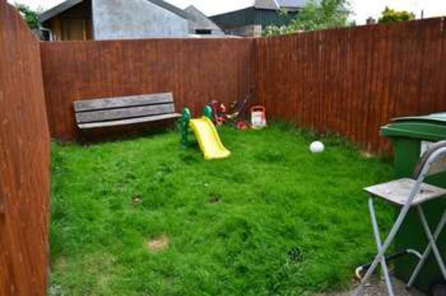  Image of 3 bedroom Terraced house to rent in Pantbach Road Heath Cardiff CF14 at Pantbach Road  Birchgrove, CF14 1UA