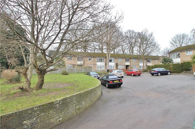  Image of 2 bedroom Maisonette for sale in Pares Close Horsell Woking GU21 at Horsell Surrey Horsell, GU21 4QL