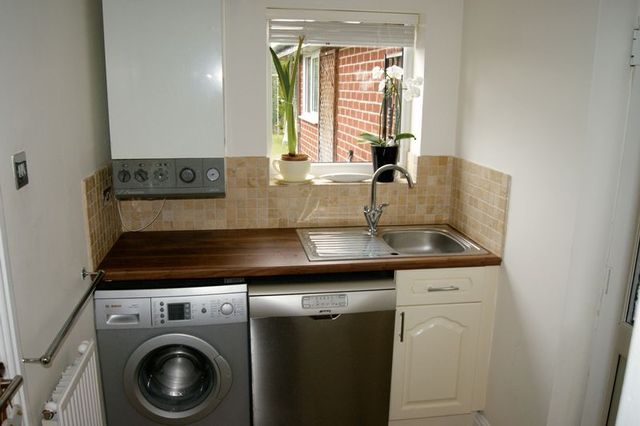  Image of 4 bedroom Semi-Detached house for sale in Park Avenue Wrexham LL12 at Park Avenue  Wrexham, LL12 7AH