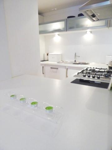  Image of 2 bedroom Flat to rent in Park Circus Place Glasgow G3 at Park Glasgow Glasgow, G3 6AN