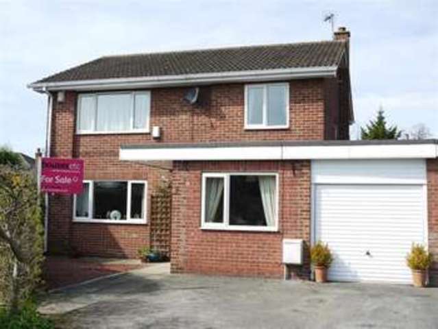  Image of 4 bedroom Detached house for sale in Park Close Airmyn Goole DN14 at Airmyn East Riding Of Yorkshire, DN14 8LX