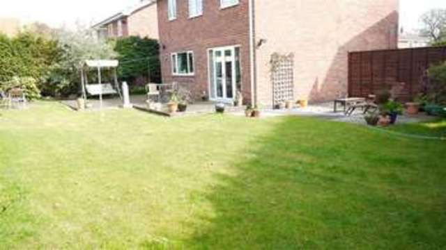  Image of 4 bedroom Detached house for sale in Park Close Airmyn Goole DN14 at Airmyn East Riding Of Yorkshire, DN14 8LX