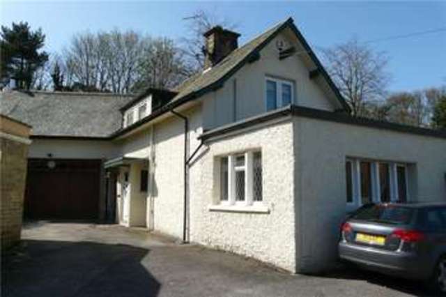  Image of 3 bedroom Detached house for sale in Park Drive Bradford BD9 at Bradford West Yorkshire Shipley, BD9 4DS