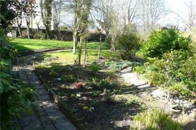  Image of 3 bedroom Detached house for sale in Park Drive Bradford BD9 at Bradford West Yorkshire Shipley, BD9 4DS