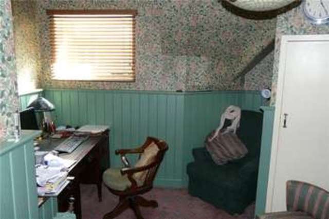 Image of 3 bedroom Detached house for sale in Park Drive Bradford BD9 at Bradford West Yorkshire Shipley, BD9 4DS