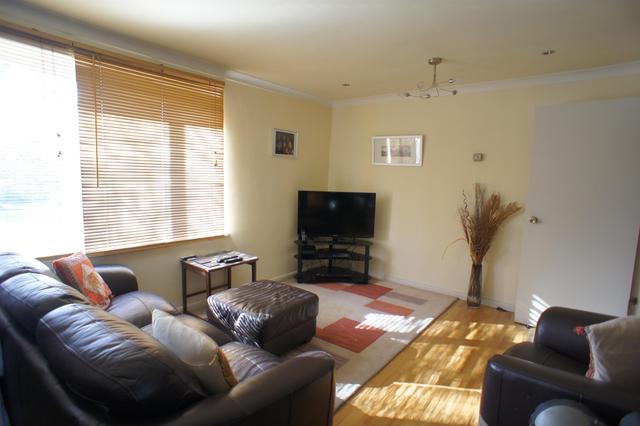  Image of 2 bedroom Flat to rent in Park Grange Croft Sheffield S2 at Sheffield  Sheffield, S2 3QJ