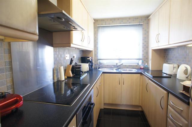  Image of 2 bedroom Flat to rent in Park Grange Croft Sheffield S2 at Sheffield  Sheffield, S2 3QJ