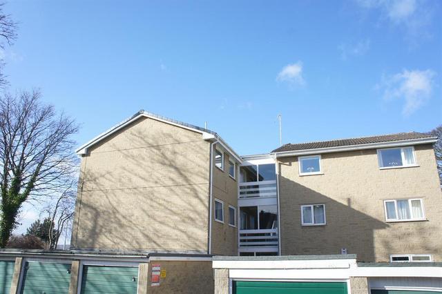  Image of 2 bedroom Flat to rent in Park Grange Croft Sheffield S2 at Sheffield  Sheffield, S2 3QJ
