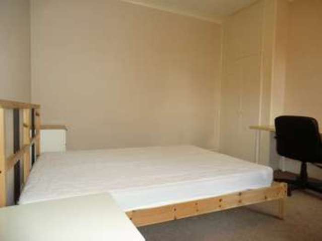  Image of 8 bedroom Semi-Detached house for sale in Park Road Coventry CV1 at City Centre  Coventry, CV1 2LE