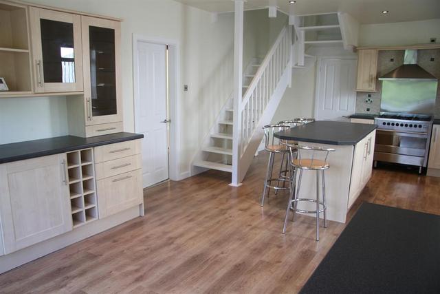  Image of 4 bedroom Detached house for sale in Park Road Guiseley Leeds LS20 at Guiseley Leeds Guiseley, LS20 8EN