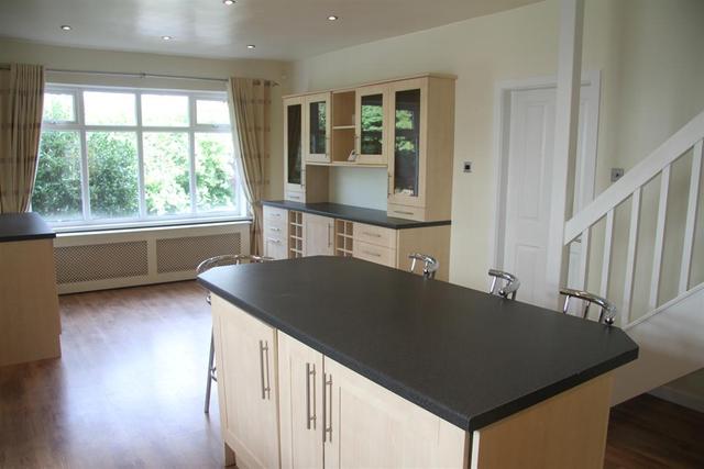  Image of 4 bedroom Detached house for sale in Park Road Guiseley Leeds LS20 at Guiseley Leeds Guiseley, LS20 8EN