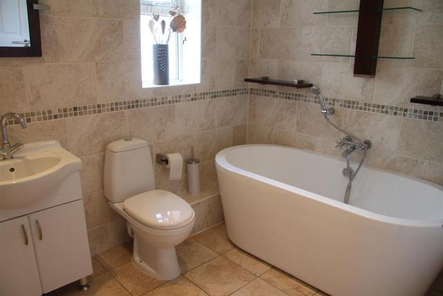  Image of 4 bedroom Detached house for sale in Park Road Guiseley Leeds LS20 at Guiseley Leeds Guiseley, LS20 8EN