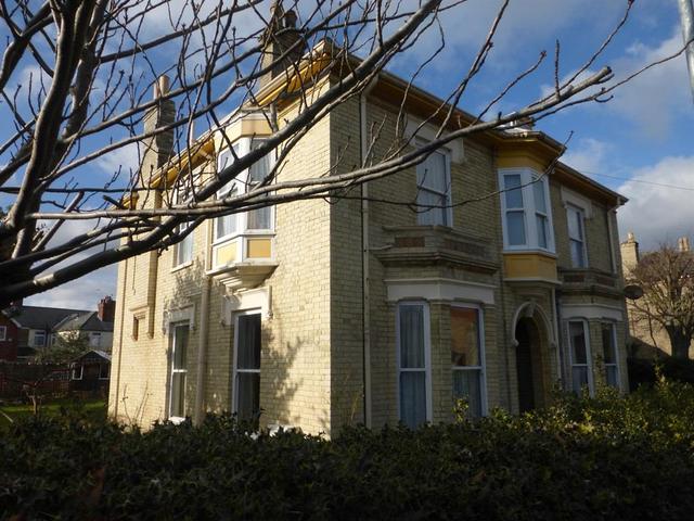 Image of 6 bedroom Detached house for sale in Park Road Lowestoft NR32 at Park Road  Lowestoft, NR32 4HU