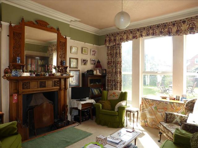  Image of 6 bedroom Detached house for sale in Park Road Lowestoft NR32 at Park Road  Lowestoft, NR32 4HU