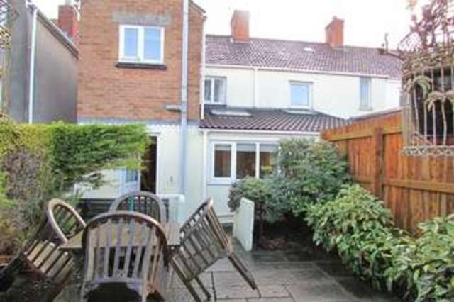  Image of 2 bedroom Terraced house for sale in Park Road Street BA16 at Street, BA16 0JN