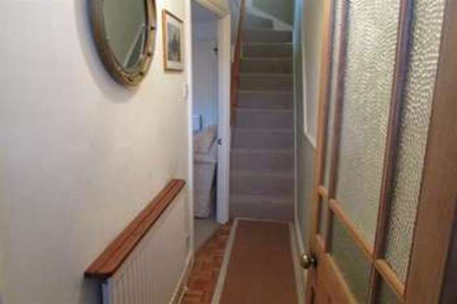  Image of 2 bedroom Terraced house for sale in Park Road Street BA16 at Street, BA16 0JN