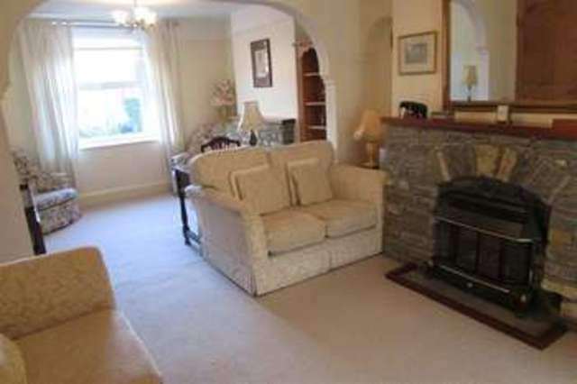 Image of 2 bedroom Terraced house for sale in Park Road Street BA16 at Street, BA16 0JN
