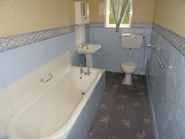  Image of 4 bedroom Terraced house for sale in Park Street Shipley BD18 at Shipley, BD18 3LL