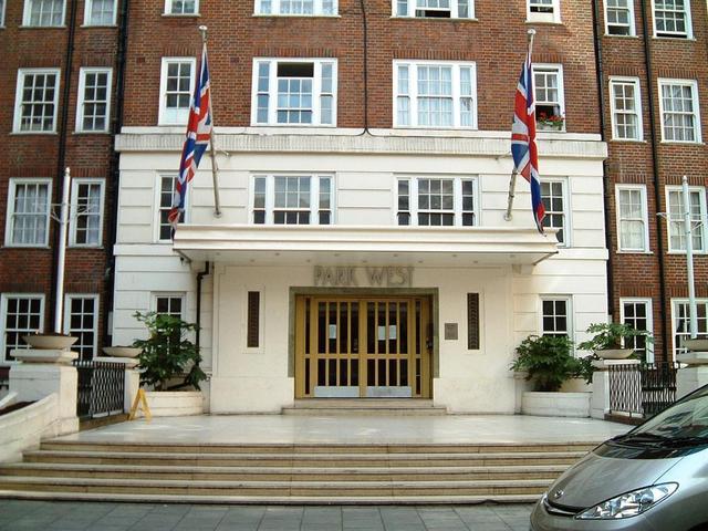  Image of 3 bedroom Flat for sale in Edgware Road London W2 at Marble Arch London Hyde Park, W2 2QT