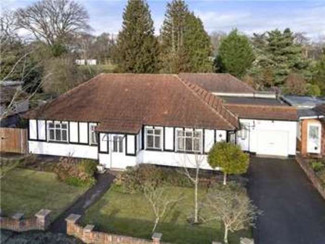  Image of 5 bedroom Bungalow for sale in Parkfield Road Ickenham Uxbridge UB10 at Ickenham Uxbridge Ickenham, UB10 8LW