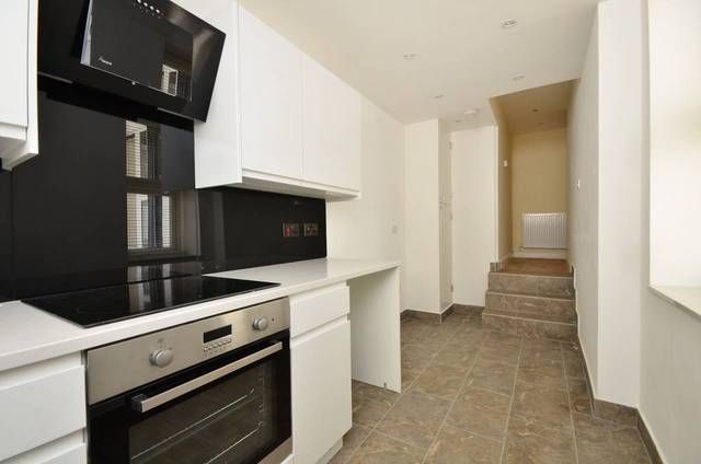  Image of 1 bedroom Flat for sale in Parkfield Road London SE14 at Parkfield Road  New Cross, SE14 6QB