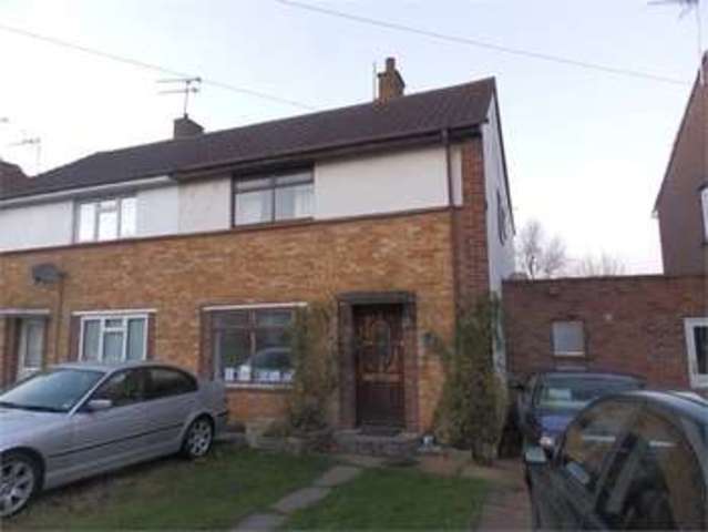  Image of 1 bedroom House Share to rent in Parkfields Hadleigh Benfleet SS7 at Parkfields Hadleigh Hadleigh, SS7 3YU