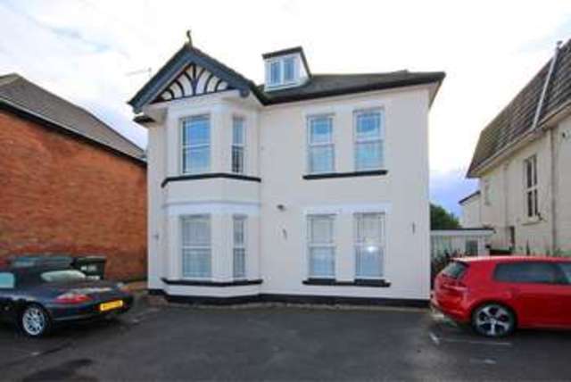  Image of 2 bedroom Flat for sale in Parkwood Road Southbourne Bournemouth BH5 at Parkwood Road  Southbourne, BH5 2BS