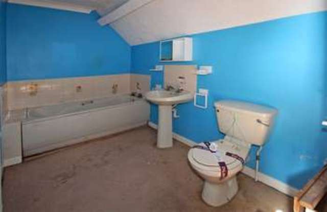  Image of 2 bedroom Flat for sale in Parkwood Road Southbourne Bournemouth BH5 at Parkwood Road  Bournemouth, BH5 2BN