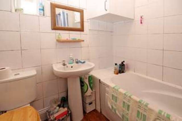  Image of 2 bedroom Flat for sale in Parkwood Road Southbourne Bournemouth BH5 at Parkwood Road  Bournemouth, BH5 2BH