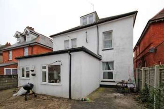  Image of 2 bedroom Flat for sale in Parkwood Road Southbourne Bournemouth BH5 at Parkwood Road  Bournemouth, BH5 2BH