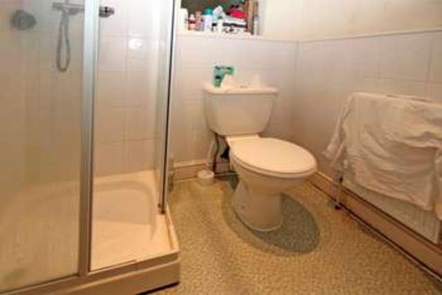  Image of 2 bedroom Property for sale in Parkwood Road Southbourne Bournemouth BH5 at Parkwood Road Southbourne Bournemouth, BH5 2BW